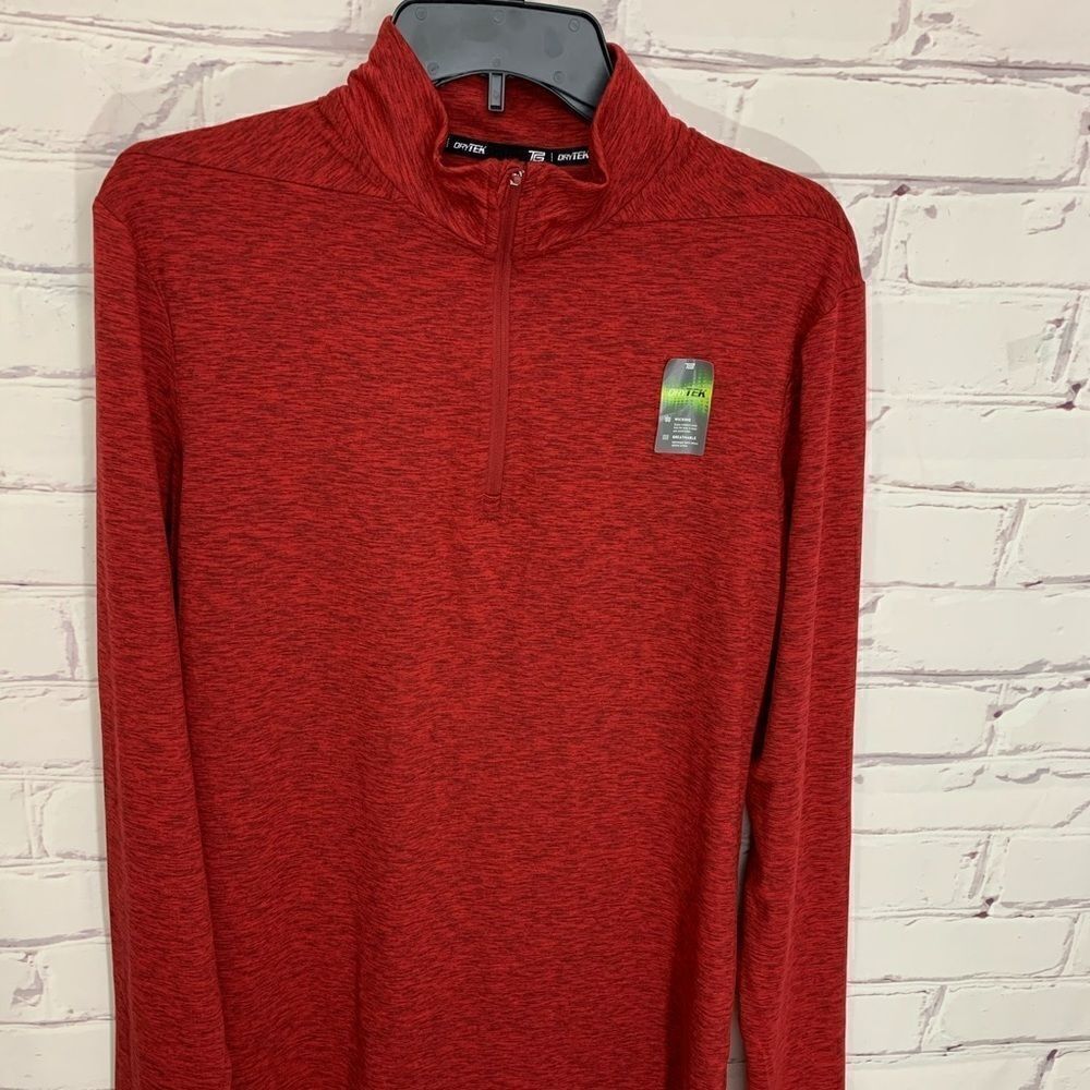 Tek Gear Men’s small pullover - brand new with tags!‎